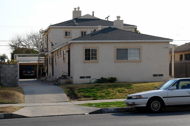 1004 S Inglewood Ave in Inglewood, CA - Foto de edificio - Building Photo