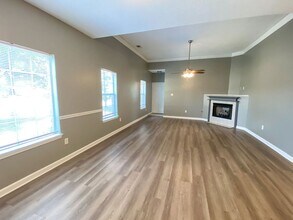 6977 S Estacada Way in Cordova, TN - Building Photo - Building Photo