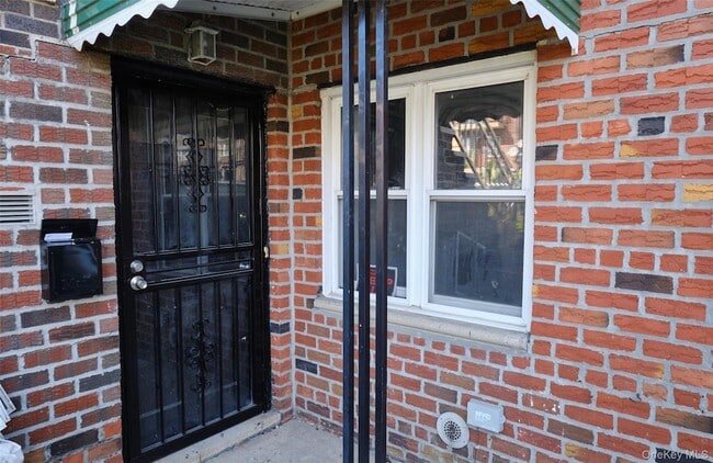 724 E 96th St, Unit 1st Floor in Brooklyn, NY - Building Photo - Building Photo