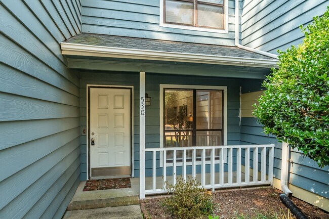 530 Applecross Dr in Cary, NC - Foto de edificio - Building Photo