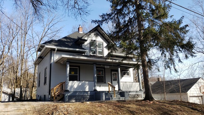property at 1621 Adams St