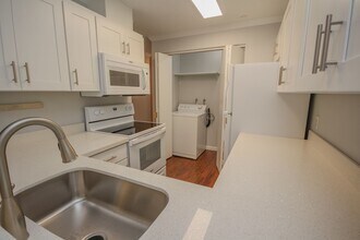2502 S 317th St in Federal Way, WA - Building Photo - Building Photo