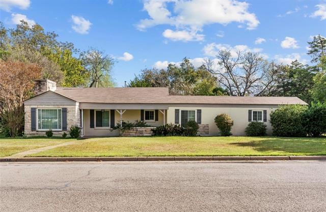 property at 4045 Carolyn Rd