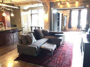 328 W 200 S in Salt Lake City, UT - Building Photo - Building Photo