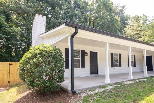 4365 Coopers Creek Dr SE in Smyrna, GA - Building Photo - Building Photo