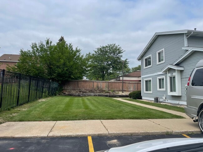 2014 McKenna Blvd in Madison, WI - Building Photo - Building Photo