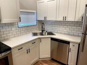 1436 E Cinnabar Ave, Unit B in Phoenix, AZ - Building Photo - Building Photo