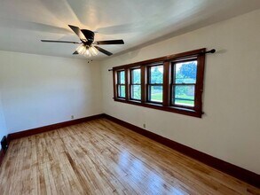 733 S 6th Ave-Unit -Upper in Wausau, WI - Building Photo - Building Photo