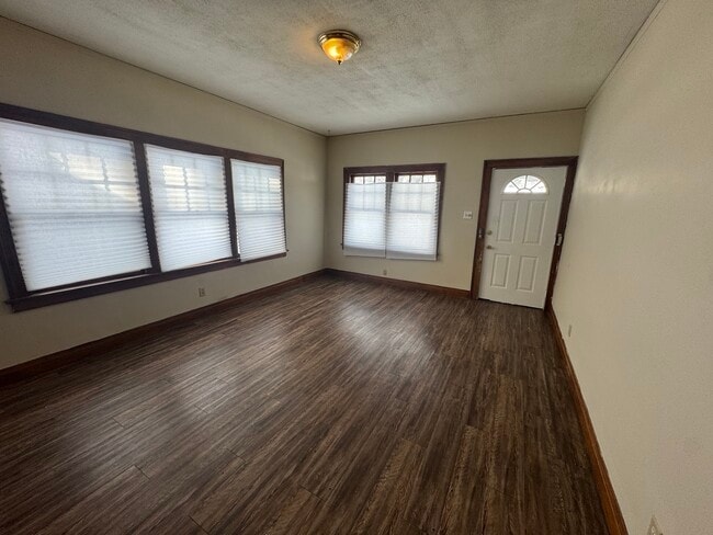 1211 N Sheridan St in Danville, IL - Building Photo - Building Photo