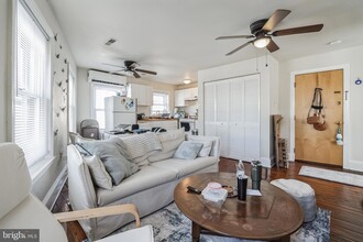 4417 Baker St, Unit 3 in Philadelphia, PA - Building Photo - Building Photo