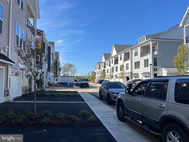 8106 Donatello Dr in Princeton, NJ - Building Photo - Building Photo