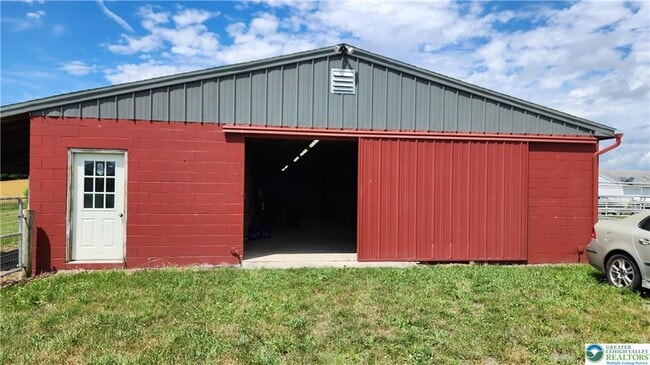 property at 185 Ridge Cup Rd