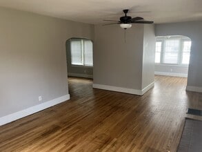 370 Terrace Dr in Springfield, OH - Building Photo - Building Photo