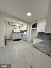 5828 N American St in Philadelphia, PA - Building Photo - Building Photo