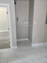102 W Main St in Chicago Heights, IL - Building Photo - Building Photo