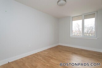 334 Harvard St, Unit H4 in Cambridge, MA - Building Photo - Building Photo
