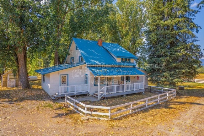 17778 E Canary Creek Rd in Cataldo, ID - Building Photo - Building Photo