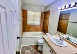 1311 Fernwood Dr in Jackson, MS - Building Photo - Building Photo