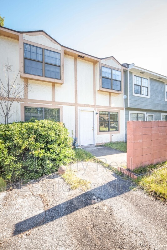 720 Elaine St Rentals in Hinesville, GA