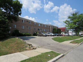 Colonial Pines Apartments in Norristown, PA - Building Photo - Interior Photo