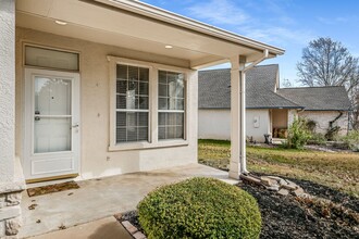 106 Sunflower St in Georgetown, TX - Building Photo - Building Photo