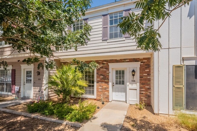 property at 1601 N Saba St
