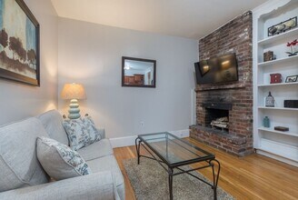 288 Cambridge St, Unit 4 in Boston, MA - Building Photo - Building Photo