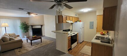 River Oaks Apartments in Shreveport, LA - Foto de edificio - Building Photo