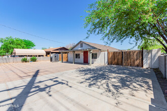 2726 W Durango St in Phoenix, AZ - Building Photo - Building Photo