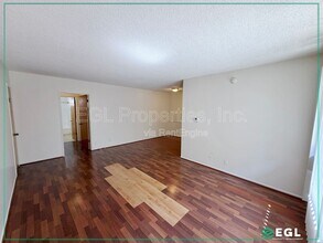 1755 N Kenmore Ave in Los Angeles, CA - Building Photo - Building Photo