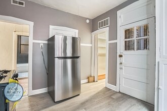 1030 E Hyde Park Blvd in Chicago, IL - Foto de edificio - Building Photo