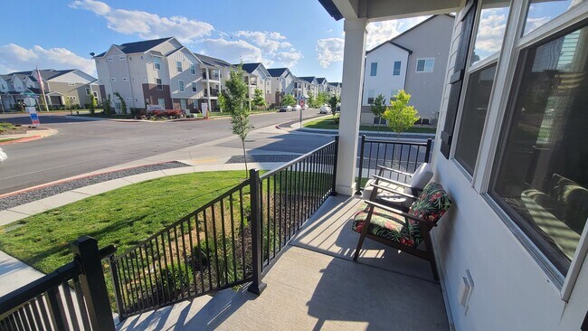 3868 W Hardman Way in Lehi, UT - Building Photo - Building Photo
