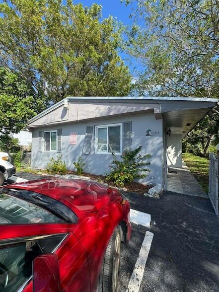 1034 NW 1st Ave in Fort Lauderdale, FL - Foto de edificio