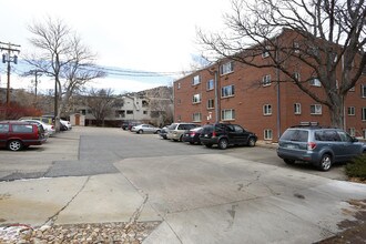Imperial House Apartments in Boulder, CO - Foto de edificio - Building Photo