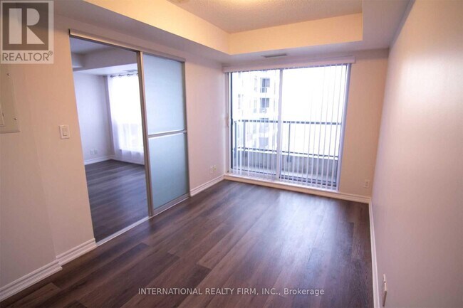 18 Harding Blvd in Richmond Hill, ON - Building Photo - Building Photo