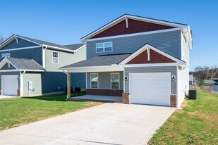 302 7th St in Maryville, TN - Building Photo