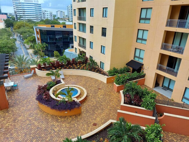 110 N Federal Hwy in Fort Lauderdale, FL - Building Photo - Building Photo