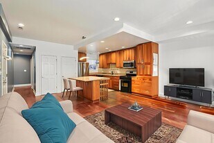 7622 N Greenview Ave in Chicago, IL - Building Photo