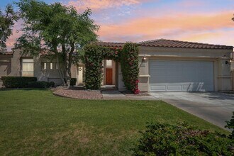 41 Calleda Norte in Rancho Mirage, CA - Building Photo - Building Photo