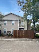 1000 Kaliste Saloom Rd in Lafayette, LA - Building Photo
