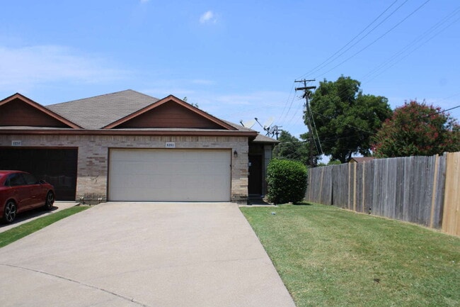 property at 1261 Redman Ave
