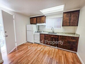 855.5 Agate St in San Diego, CA - Building Photo - Building Photo