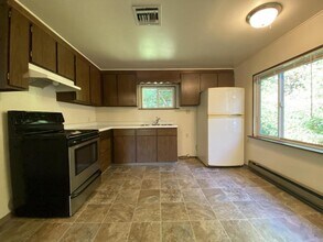 784 Murphy Creek Rd in Grants Pass, OR - Building Photo - Building Photo