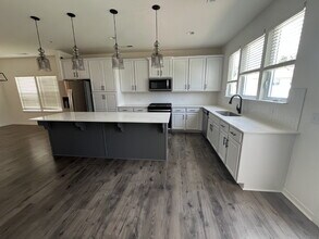 4028 Centerpiece Ct in High Point, NC - Building Photo - Building Photo