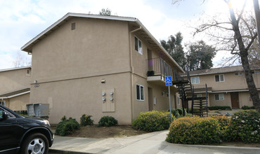 Sierra Hills in Citrus Heights, CA - Building Photo - Building Photo