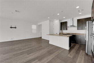 12549 Lylan Ridge St in Las Vegas, NV - Building Photo - Building Photo