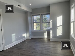 120 Kenrick St in Boston, MA - Building Photo - Building Photo