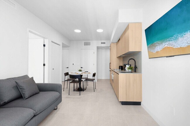 501 NE 1st Ave in Miami, FL - Foto de edificio - Building Photo