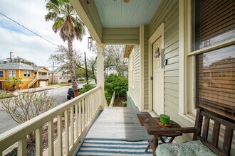 1301 17th St in Galveston, TX - Building Photo - Building Photo