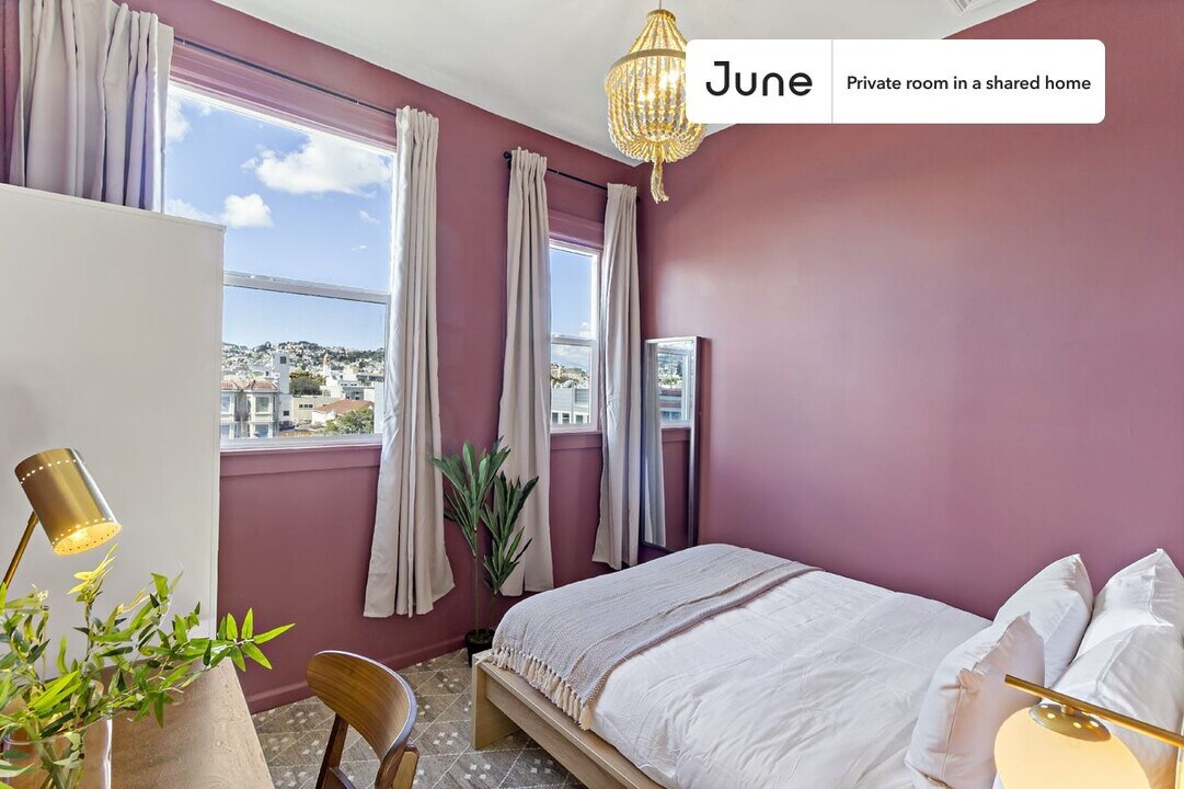 Private bedroom in 4 bed/1.5 bath Home in San Francisco, CA - Building Photo